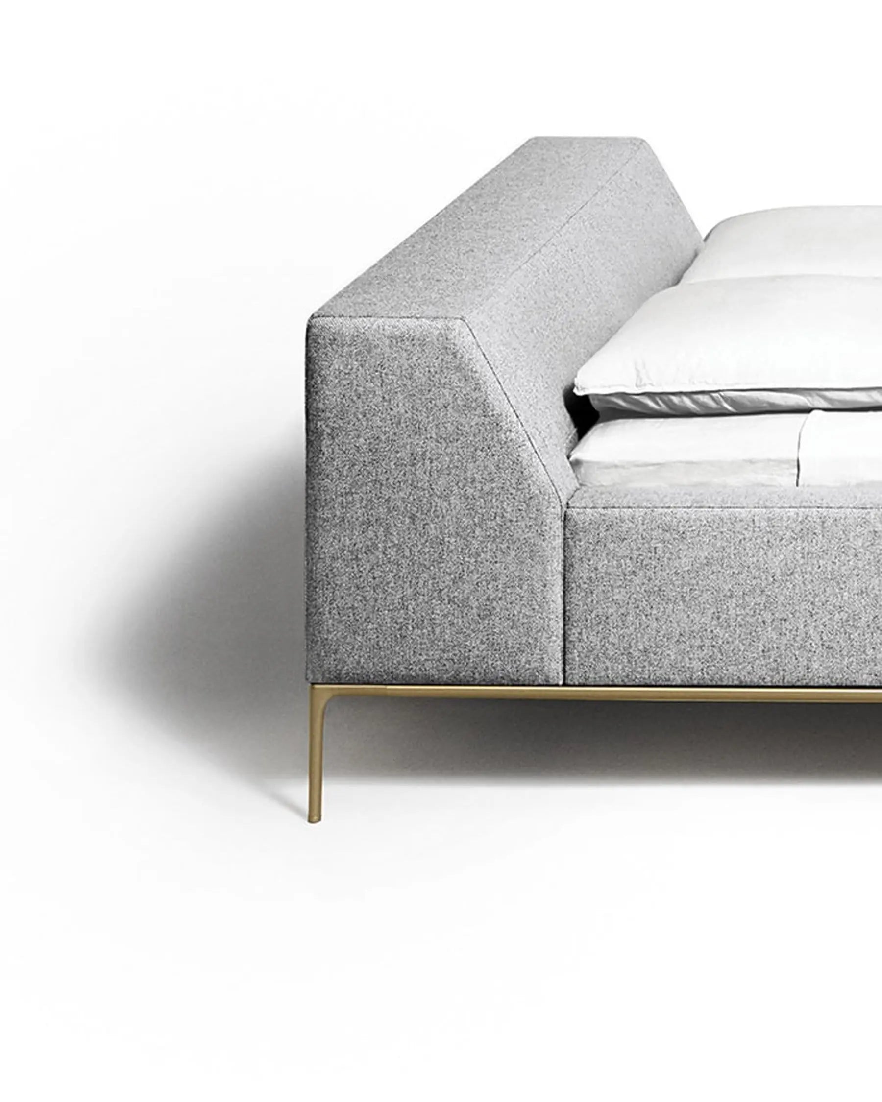 Time Trip for Memories ēdition - Bed - JANGEORGe Interior Design