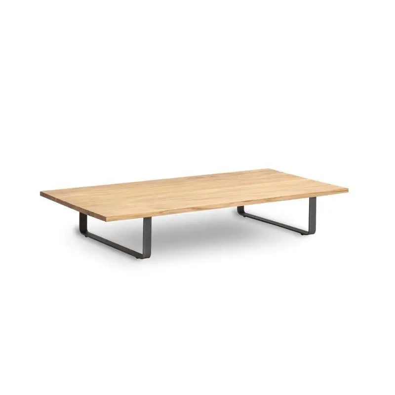 Bitta - Centre table | Kettal | JANGEORGe Interior Design