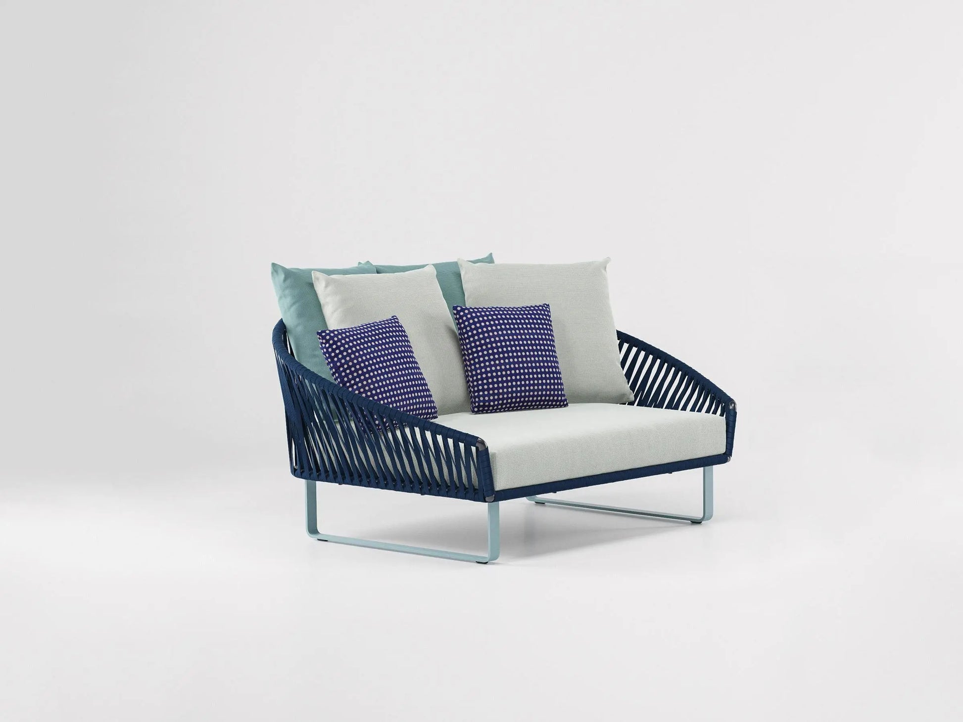 Bitta - Daybed | Kettal | JANGEORGe Interior Design