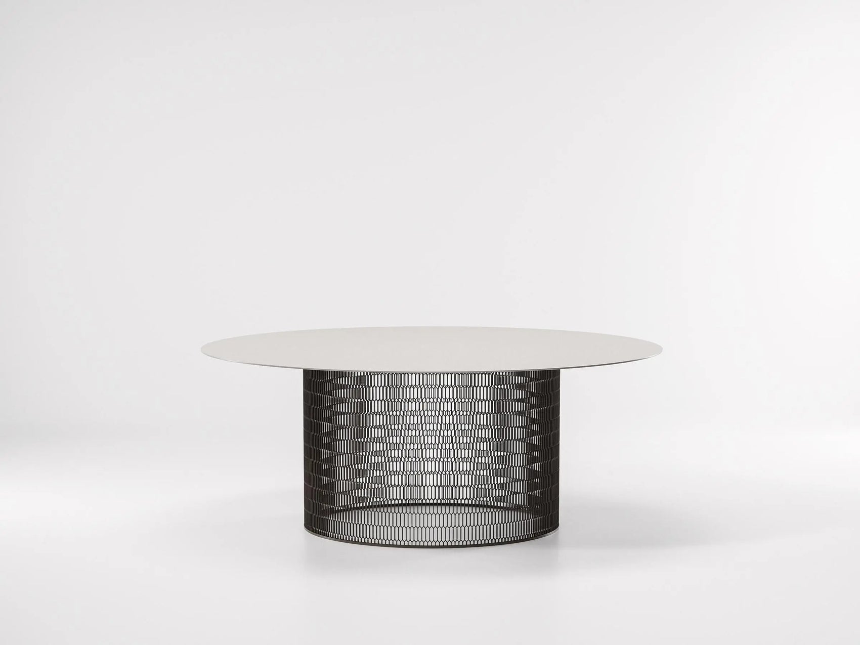 Mesh - Dining Table ø180 | Kettal | JANGEORGe Interior Design
