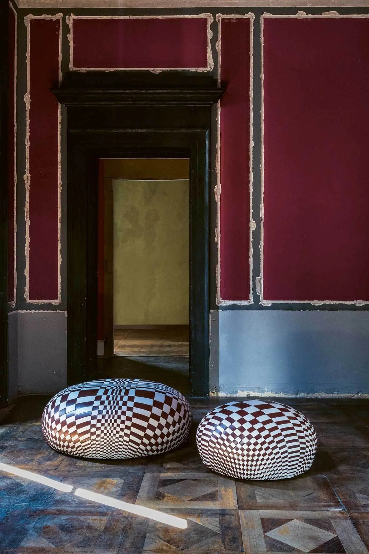 Dew Stool | Moroso | JANGEORGe Interior Design