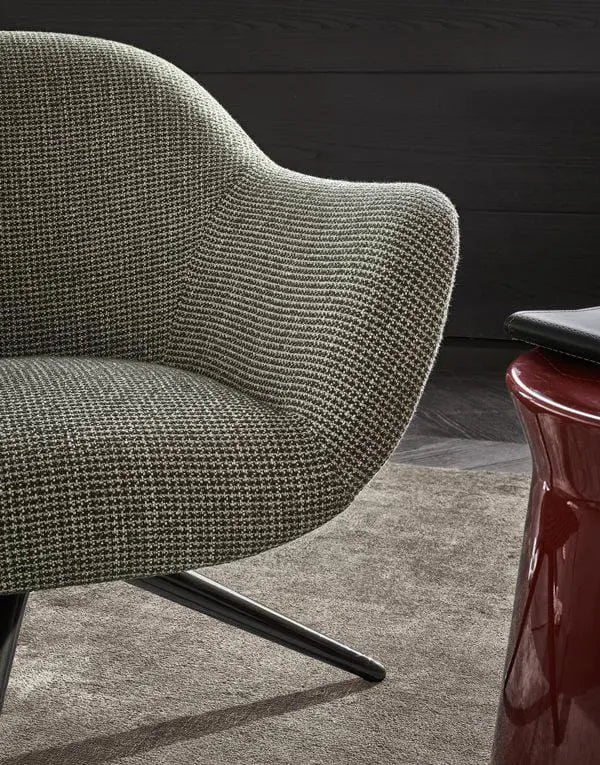 Mad Chair - Armchair | Poliform | JANGEORGe Interior Design