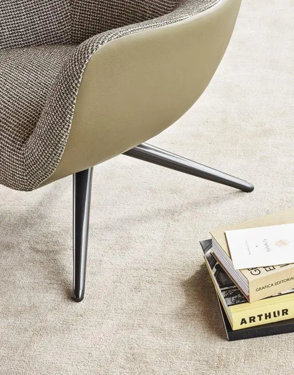 Mad Joker - Armchair | Poliform | JANGEORGe Interior Design