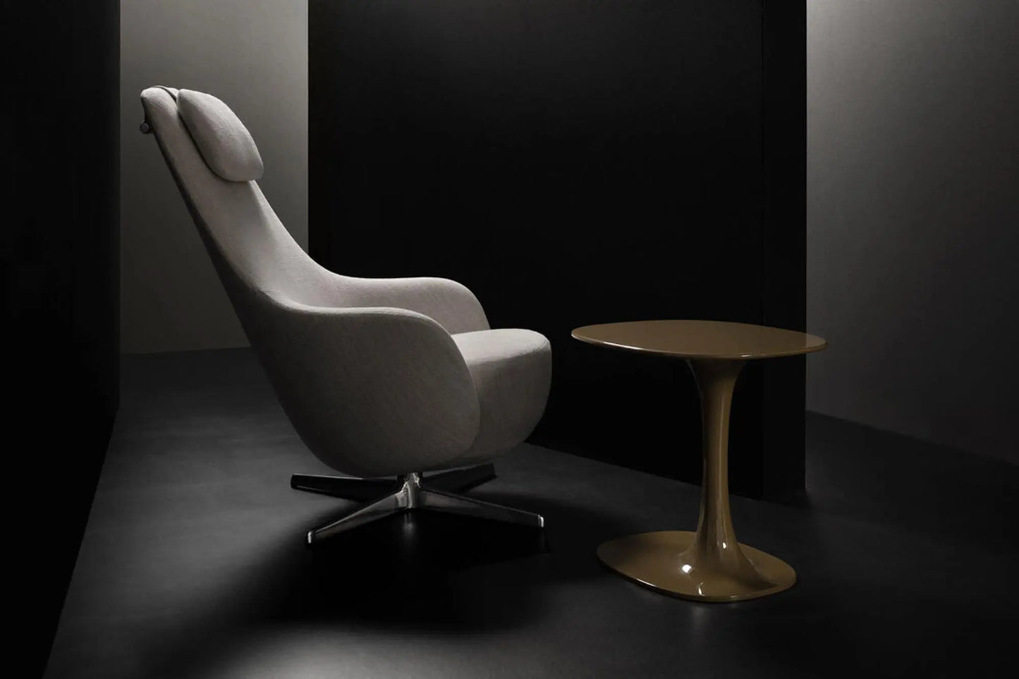 JANGEORGe Interiors & Furniture B&B Italia Harbor Laidback Armchair