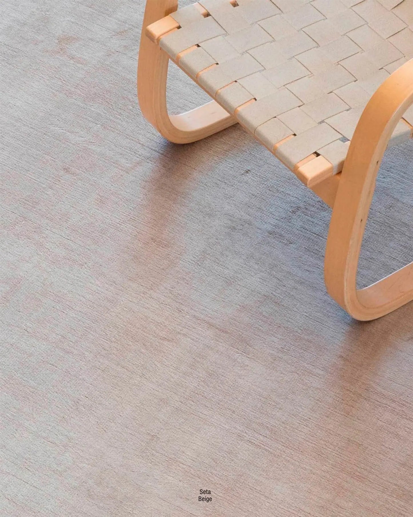 JANGEORGe Interiors & Furniture GT Design Seta II Re Rug