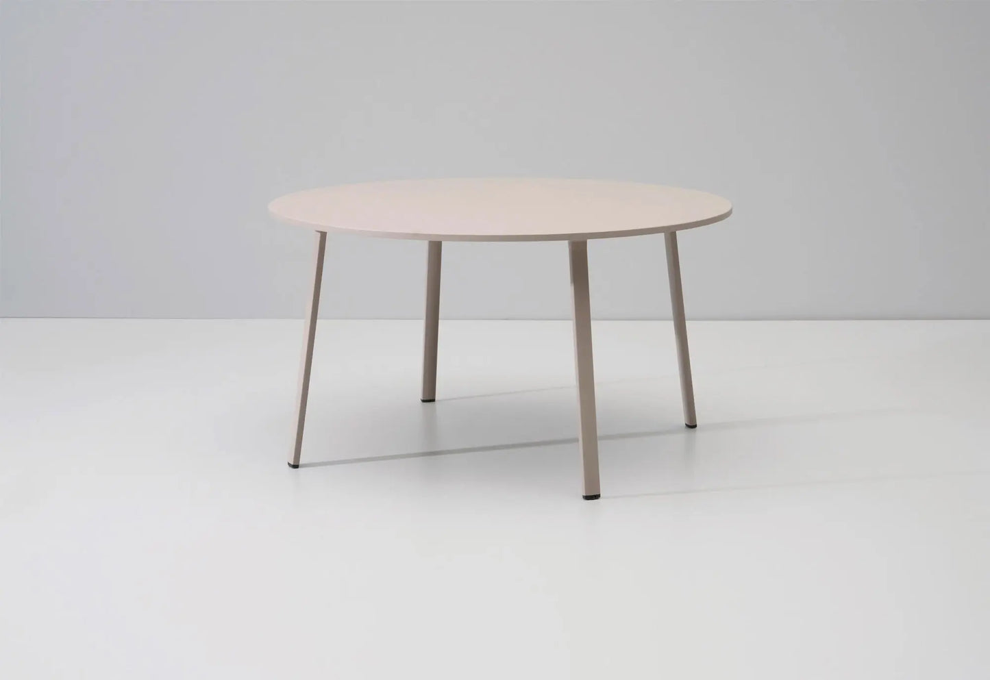 JANGEORGe Interiors & Furniture Kettal Village Round Dining Table 135