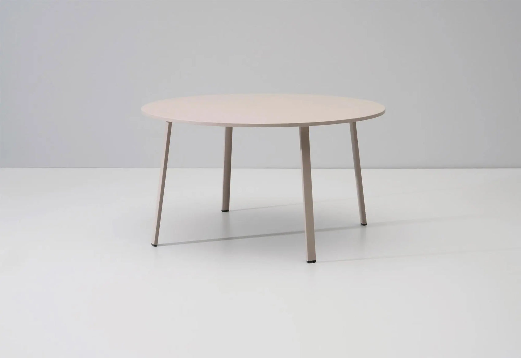 JANGEORGe Interiors & Furniture Kettal Village Round Dining Table 135