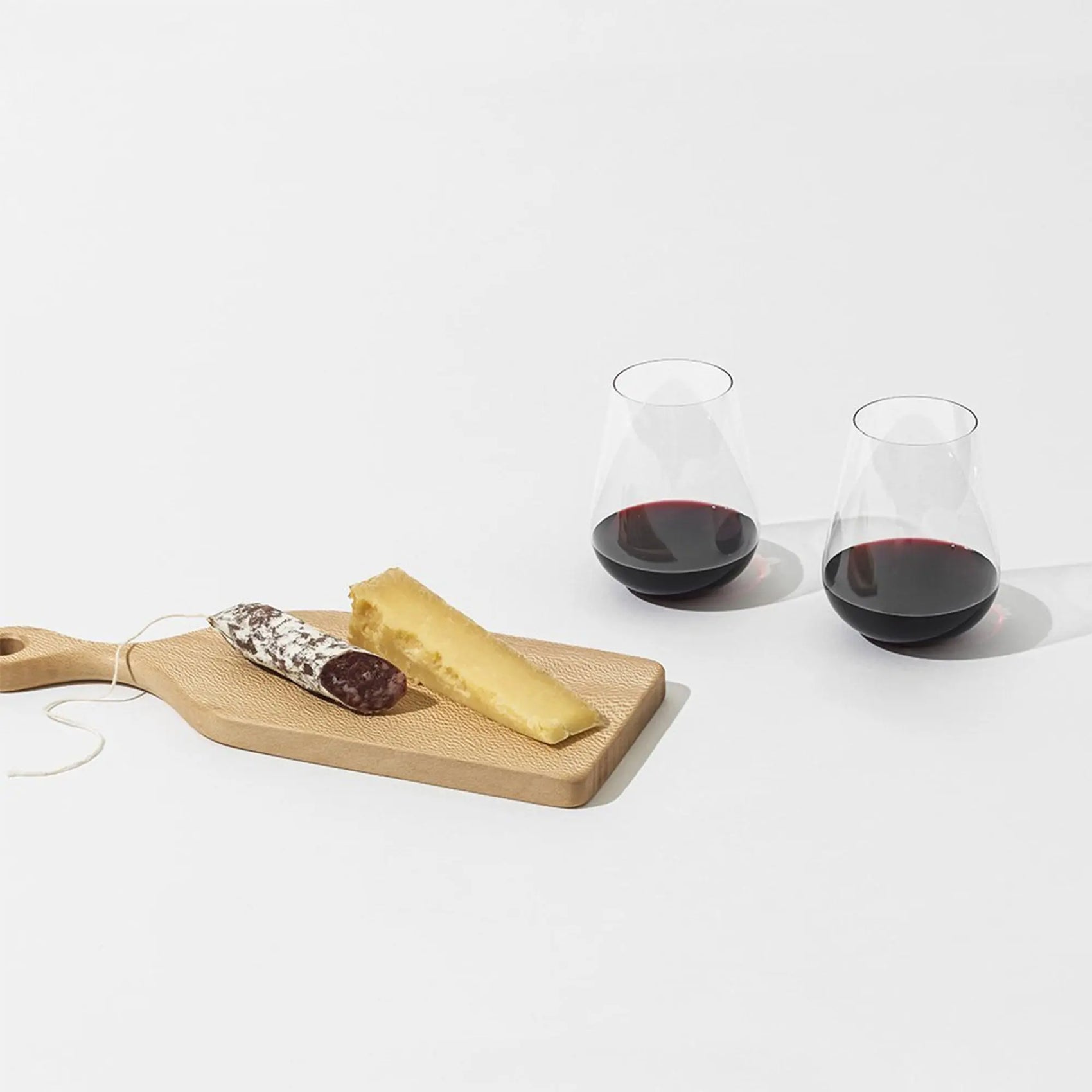 JANGEORGe Interiors & Furniture Jancis Robinson x Richard Brenson - The Water Glass